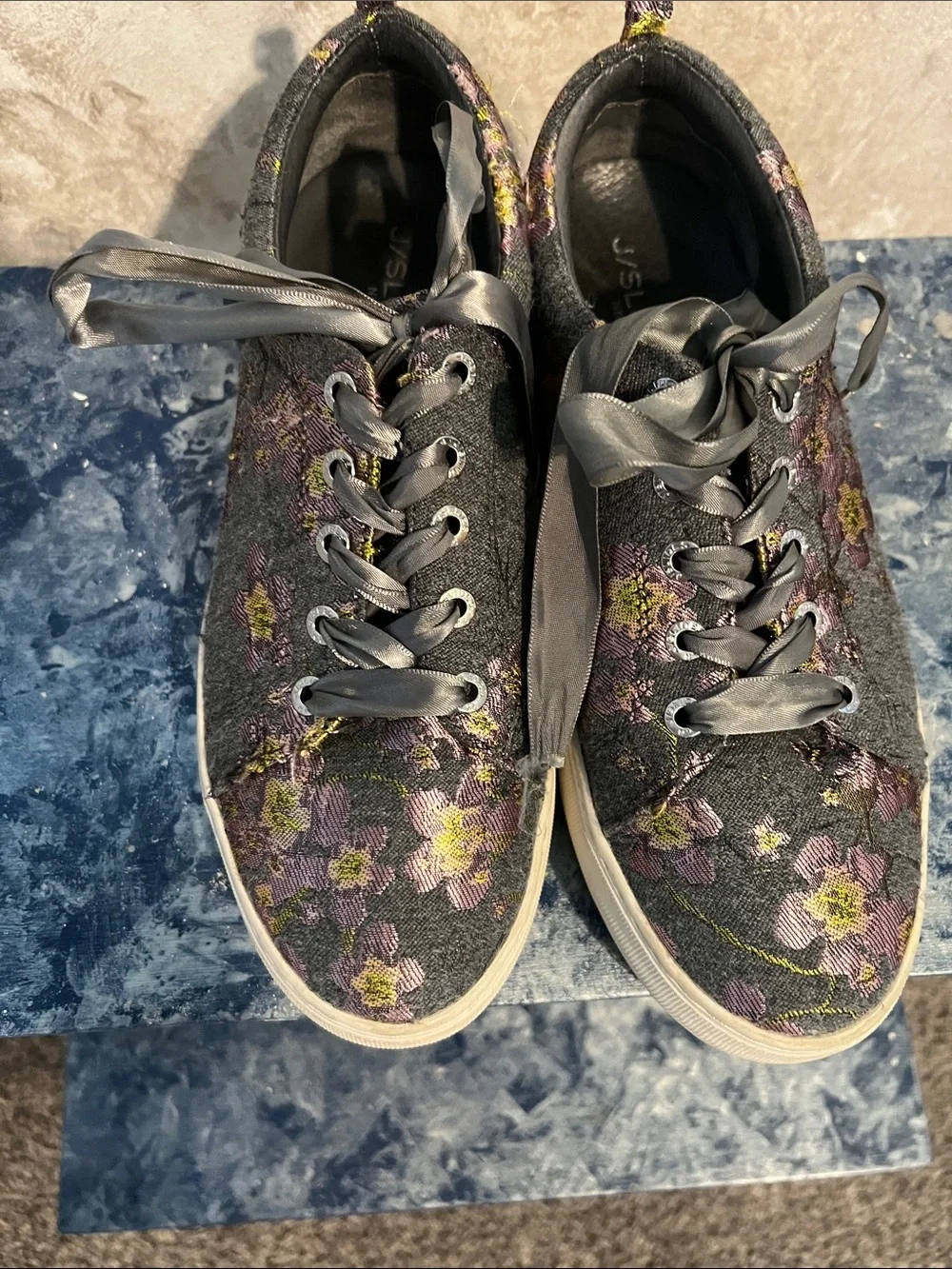 Women’s Floral gray Lace-Up Sneakers - Casual Everyday Shoes